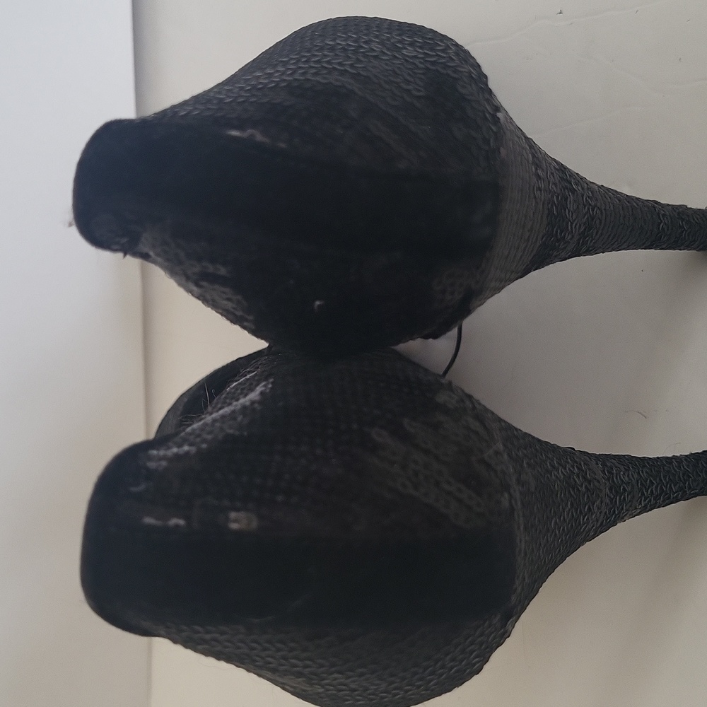 NWT Forever 21 Black Sequined Stiletto Heels, Size 9 - Picture 5 of 13